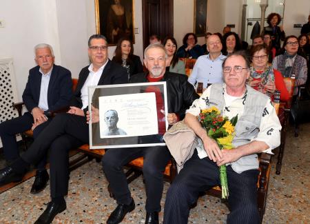 Franjo Frančič je prvi z desne, ob njem sedijo Edelman Jurinčič, Aleš Bržan in Milan Bogatič.