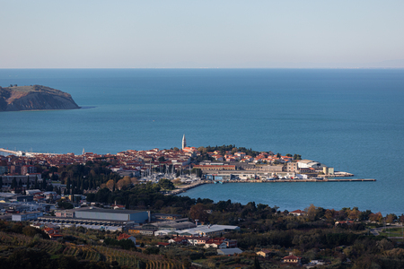 Izola, pogled z območja bolnišnice (foto David Lotrič Banović)
